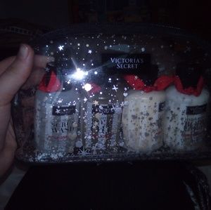 Victoria secret body wash set